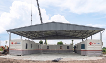 Tổ Hợp Container Văn Phòng 40ft Kết Hợp Mái Thép Tiền Chế: Xu Hướng Quy Hoạch Site Office Hiện Đại